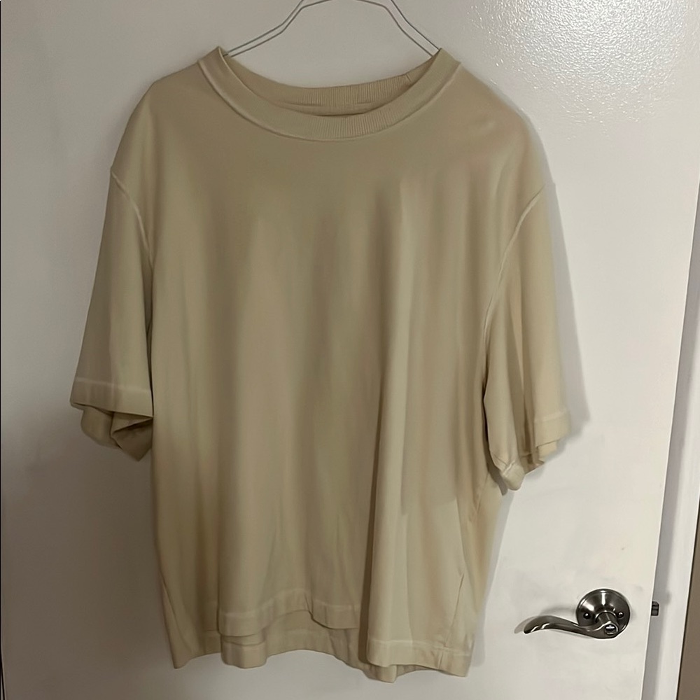 Abercrombie & Fitch Beige Cropped Tee